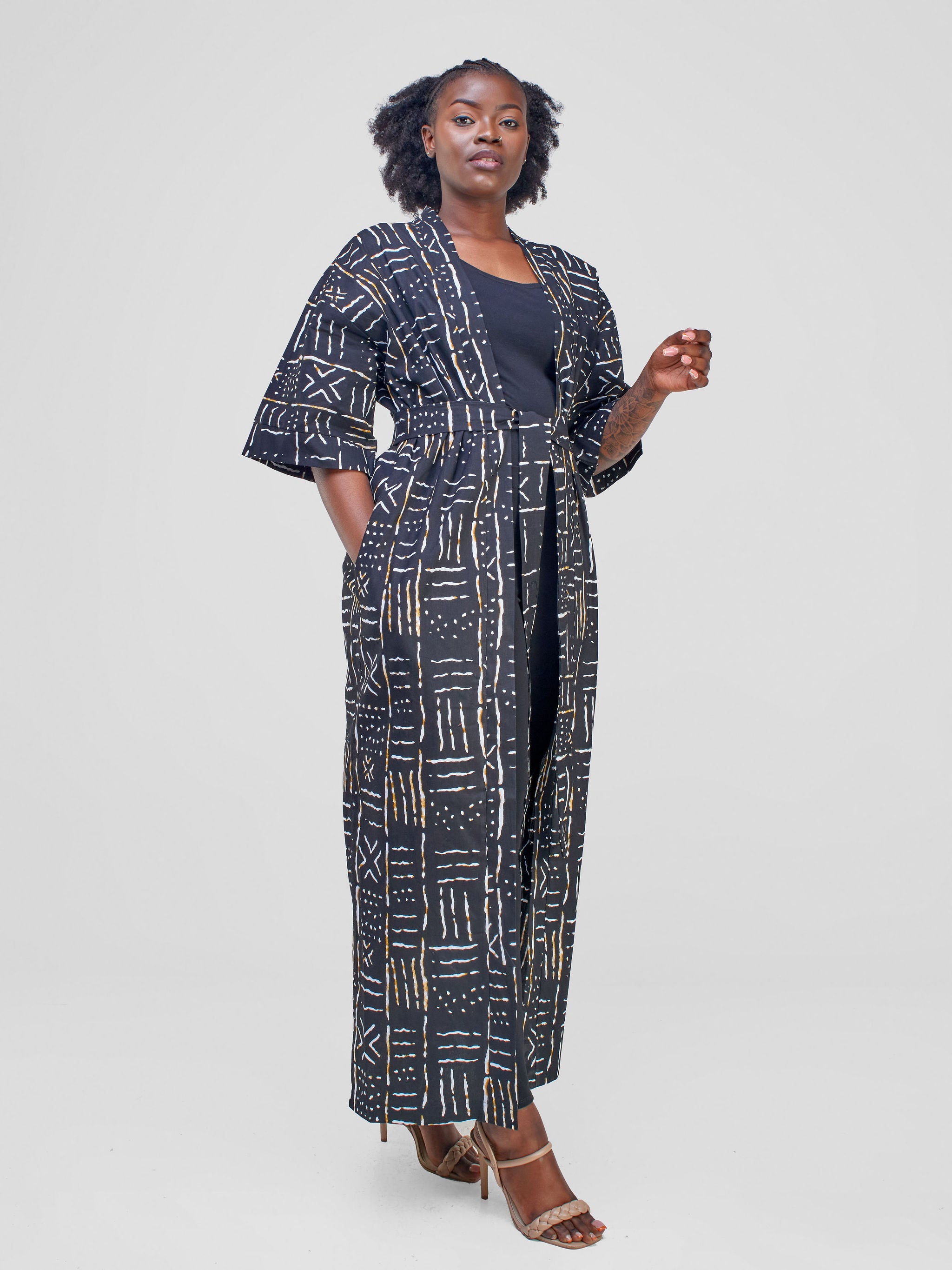 Izulu Ashanti 6 Kimono - Black Print