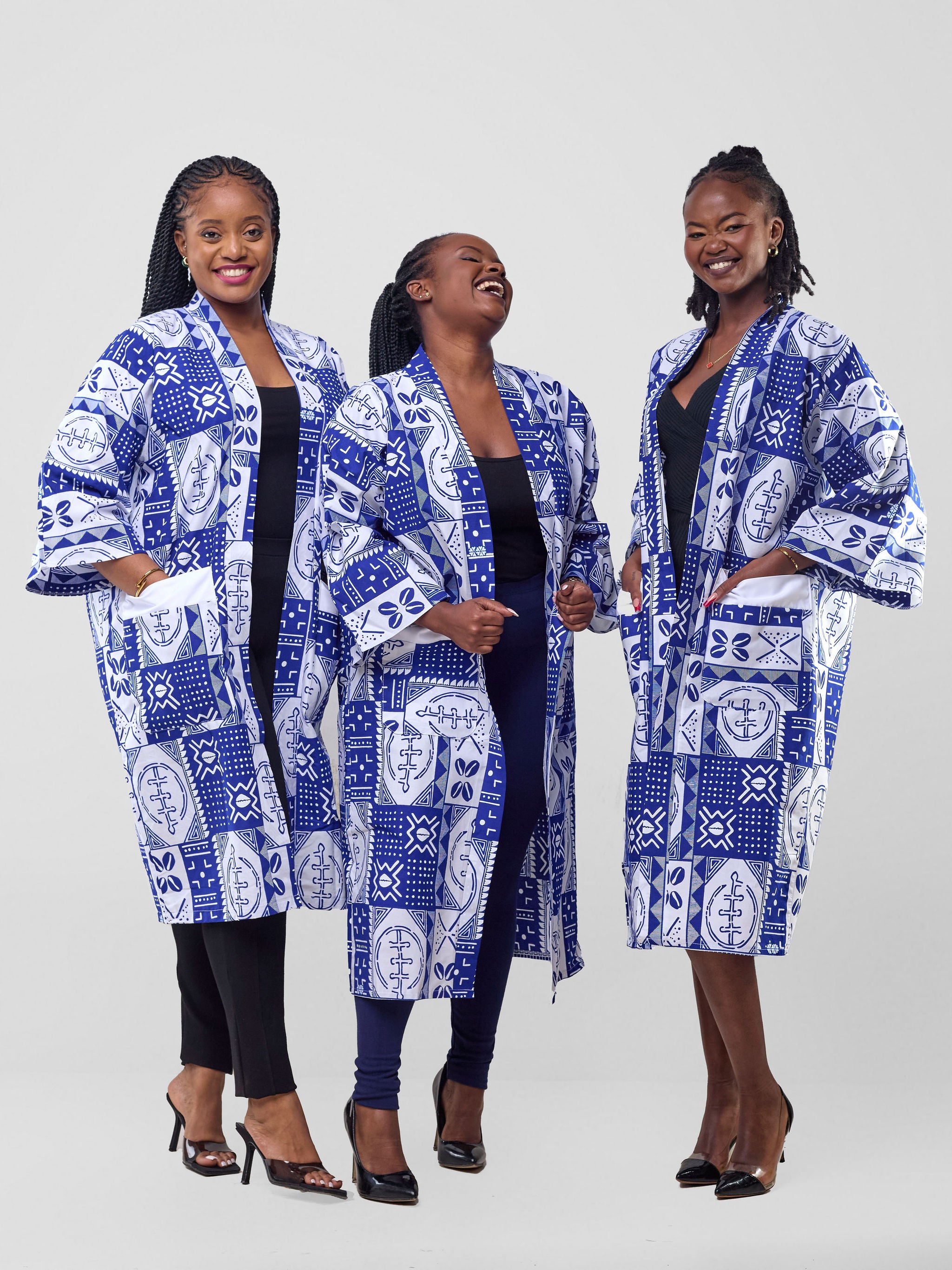 Izulu Juni Kimono1 - Blue