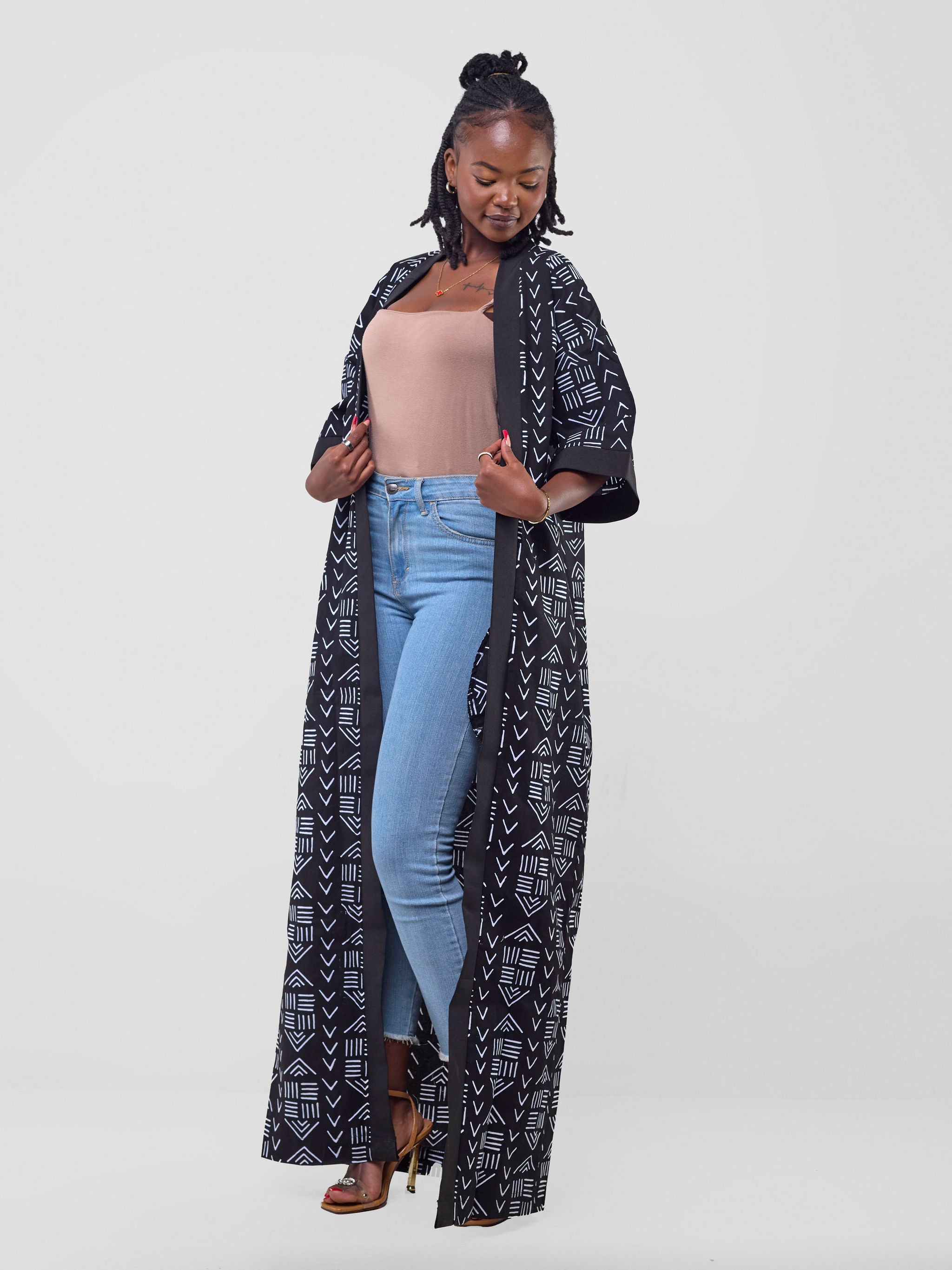 Izulu Larro kimono - Black
